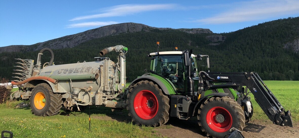 My Fendt 724 with full "hosemod" :)