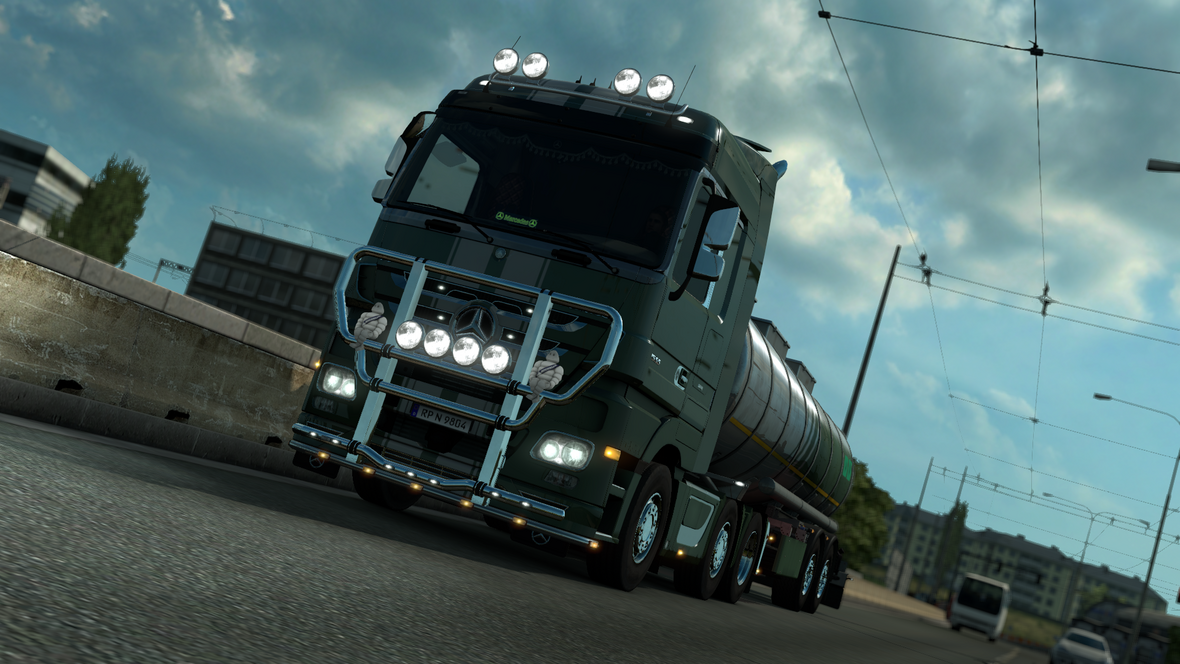 Mit dem Mercedes Actros MP3 Trust Edition Milch fahren