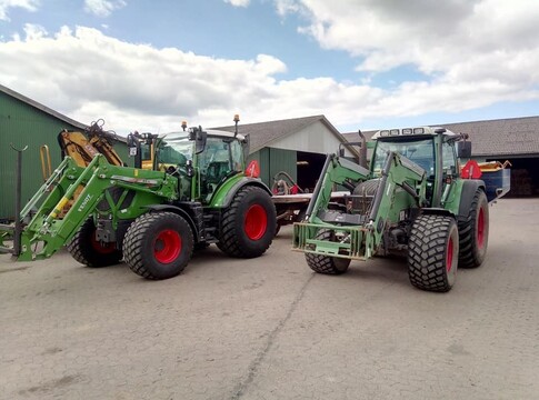 The 2 newest Fendt 312, a S4 and a "S3". :)