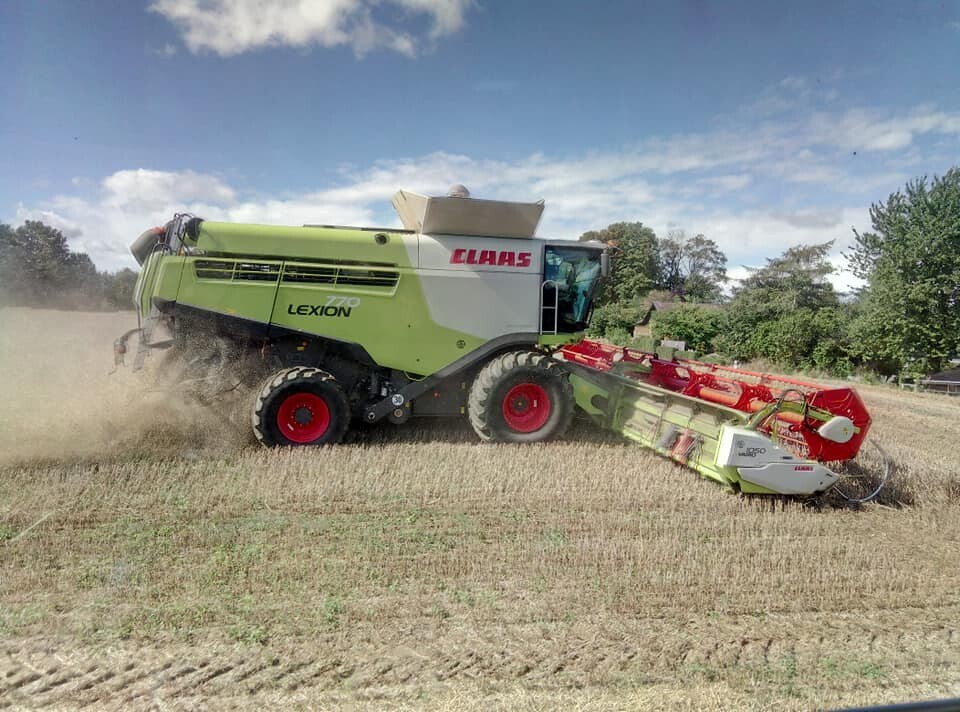 Claas Lexion 770 and 1050Vario header.