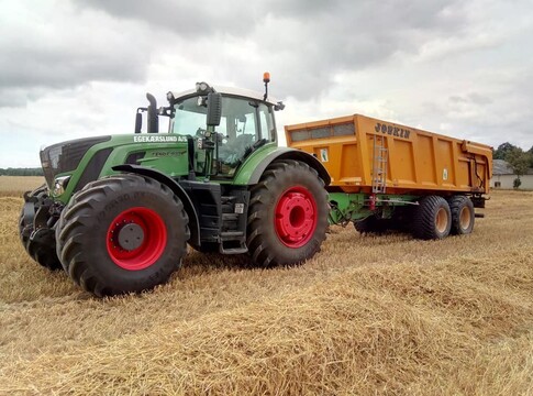Fendt 939 Vario and Joskin.