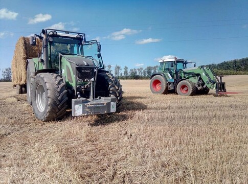 Fendt 922 (300hp) and Fendt 312 TMS.