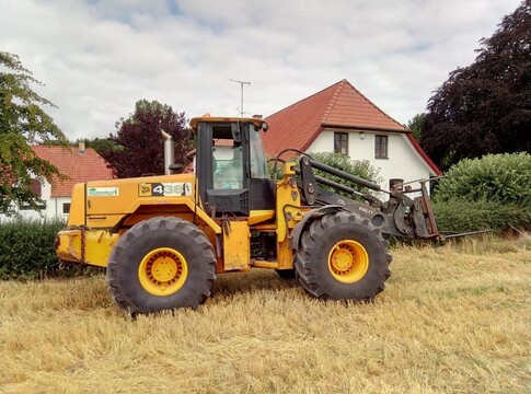 JCB 436 wheel loader.