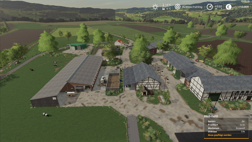 Übersicht Hof nach Neubau.