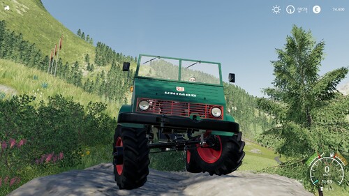 ja der Kleine Unimog  Ist wie eine Bergziege  dank seiner verschränkung