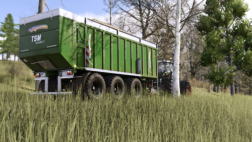 Fendt 930 Vario mit Demmler TSM 330L beim Transport von Hackschnitzeln