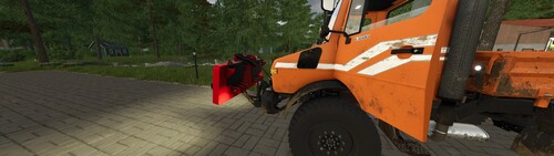 Freischneiden der  Hauptallee