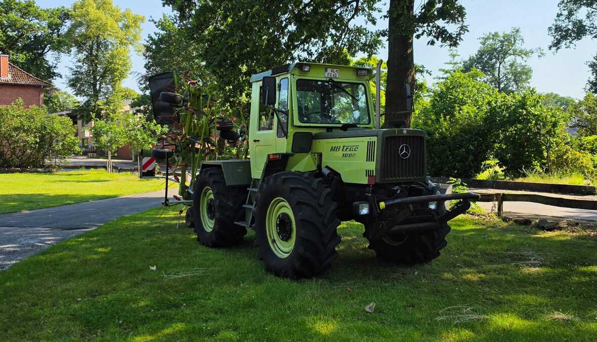 Heu Ernte 2026 Geht Los , MB Trac 1000 mit Claas Heuwender
